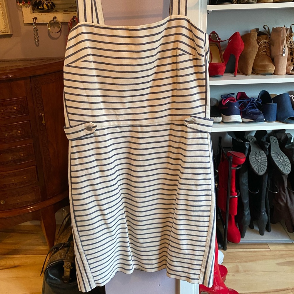 Cute Dress, great for wedding guest!